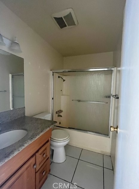 2200 Pinon Springs Cir, Bakersfield CA  93309-4455 exterior