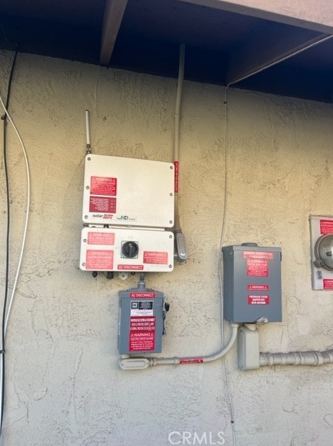 2200 Pinon Springs Cir, Bakersfield CA  93309-4455 exterior