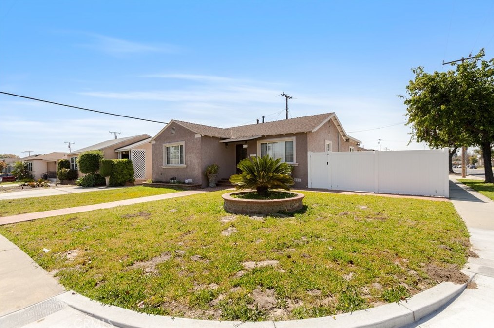 9702 Nova St, Pico Rivera, CA 90660-5724