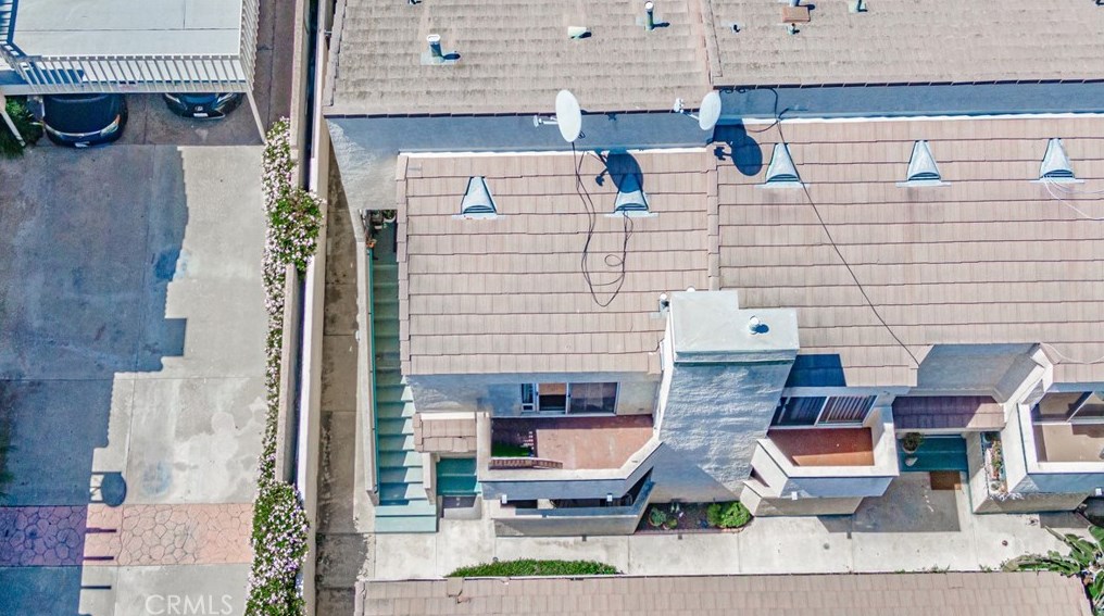 16825 Passage Ave, Paramount CA  90723-5671 exterior