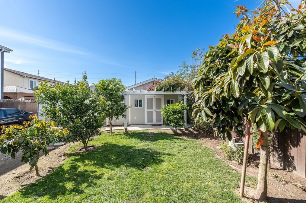 1406 108th St, Los Angeles CA  90047-4944 exterior