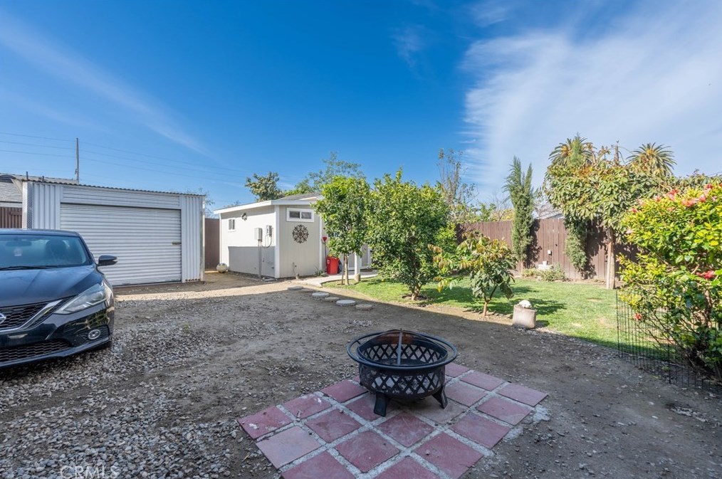 1406 108th St, Los Angeles CA  90047-4944 exterior