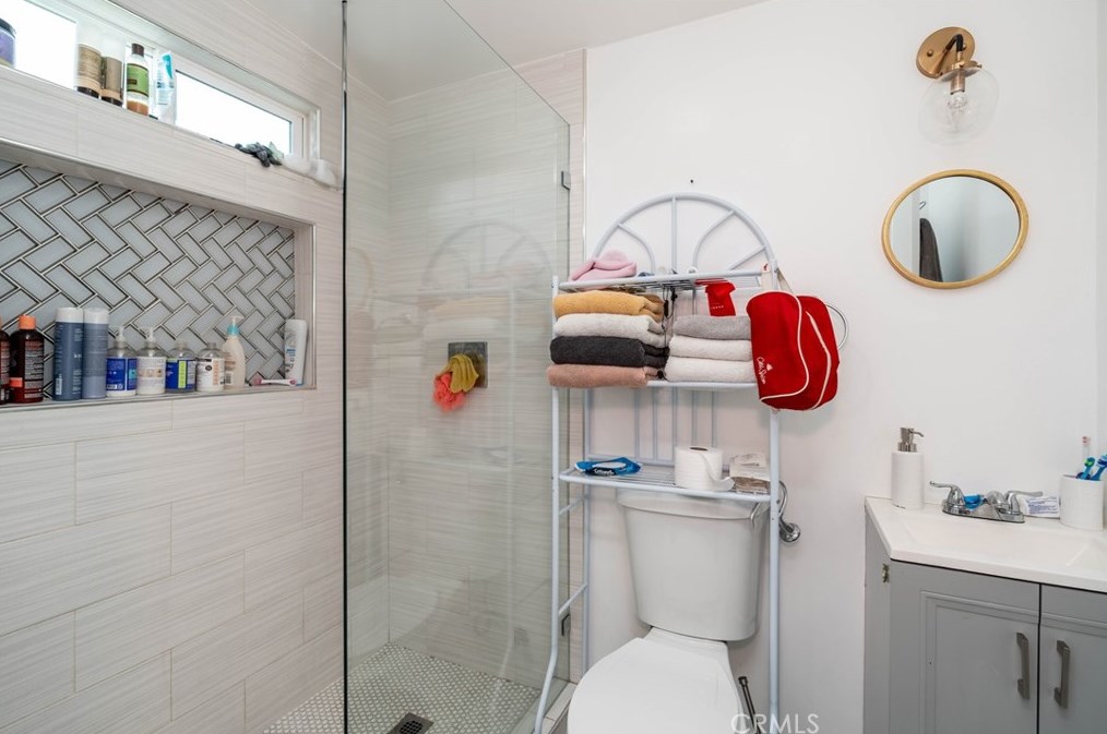 1406 108th St, Los Angeles CA  90047-4944 exterior