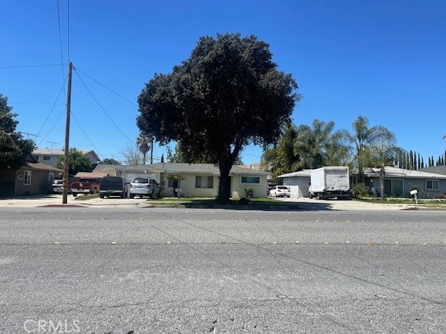 1883 S Reservoir St, Pomona, CA 91766