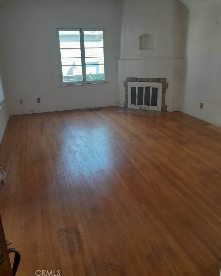1308 Salisbury Rd, La Canada, CA 91011-2133