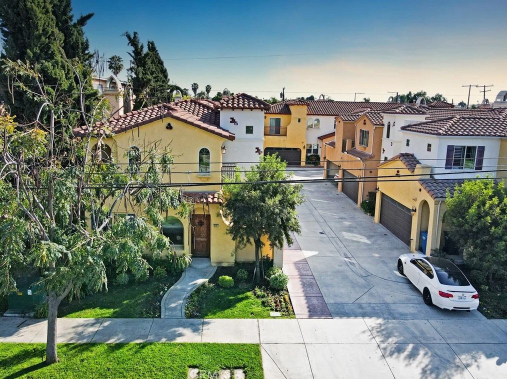 9132 Florence Ave, Downey, CA 90240-3432