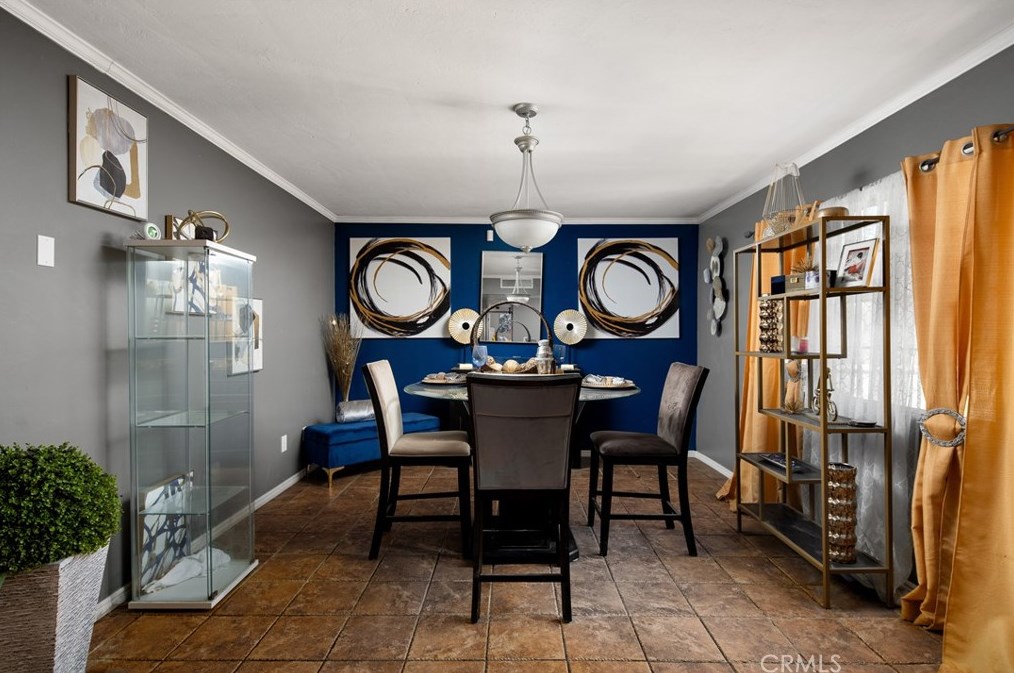 2401 Belvedere Ave, Bakersfield CA  93304-5431 exterior