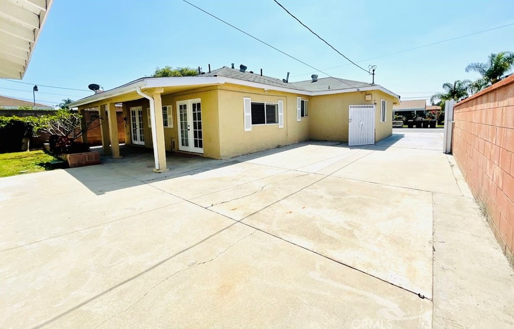13112 Dalwood Ave, Norwalk CA  90650-5621 exterior