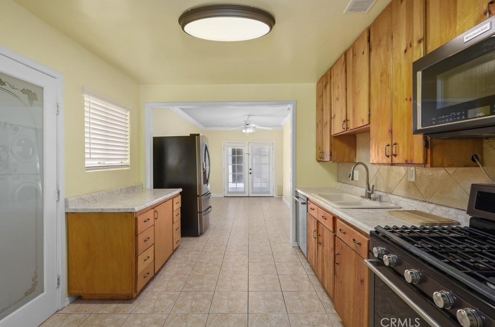 13112 Dalwood Ave, Norwalk CA  90650-5621 exterior