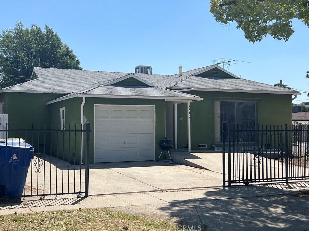 7810 Hazeltine Ave, Van Nuys, CA 91402