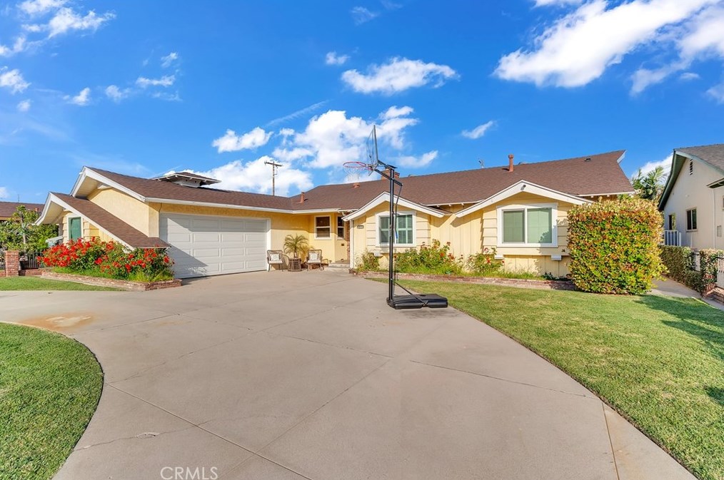 11460 Samoline Ave, Downey, CA 90241