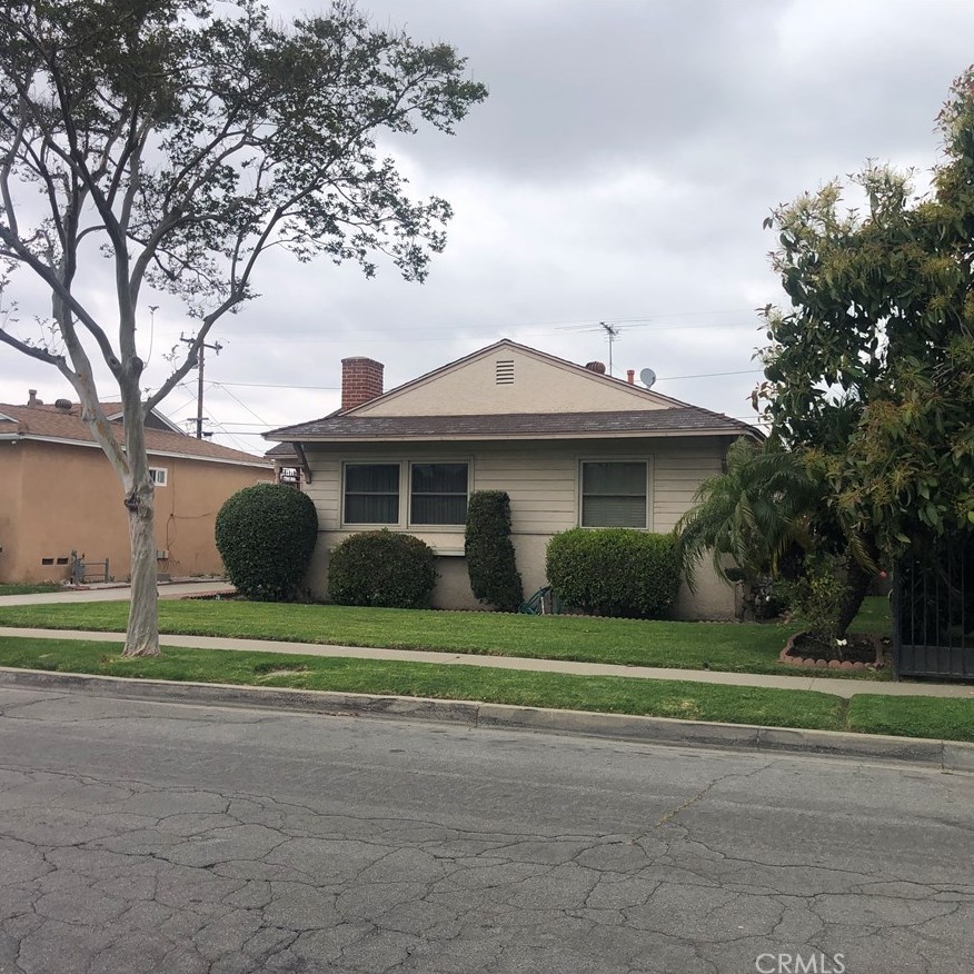5253 Ledgewood Rd, South Gate, CA 90280-7033