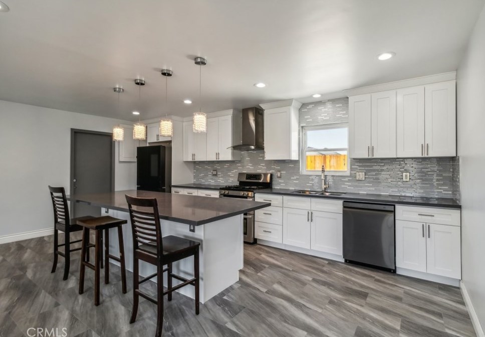 6268 Maloof Ave, Fontana, CA 92336-4510
