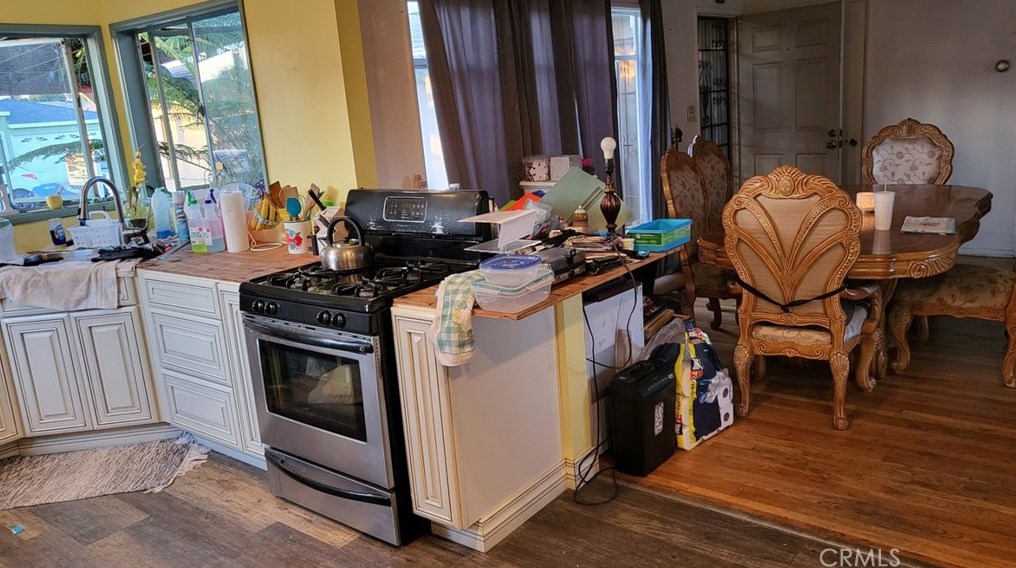 13239 Bechard Ave, Norwalk CA  90650-4421 exterior