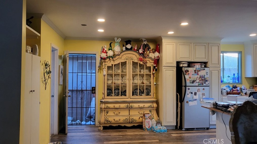 13239 Bechard Ave, Norwalk CA  90650-4421 exterior