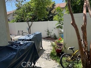 4558 5th St, Santa Ana, CA 92703-3161