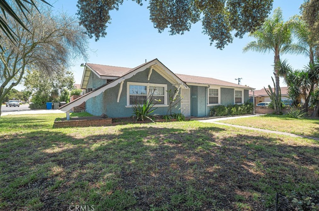 1596 Sebring St, Pomona, CA 91767-4255