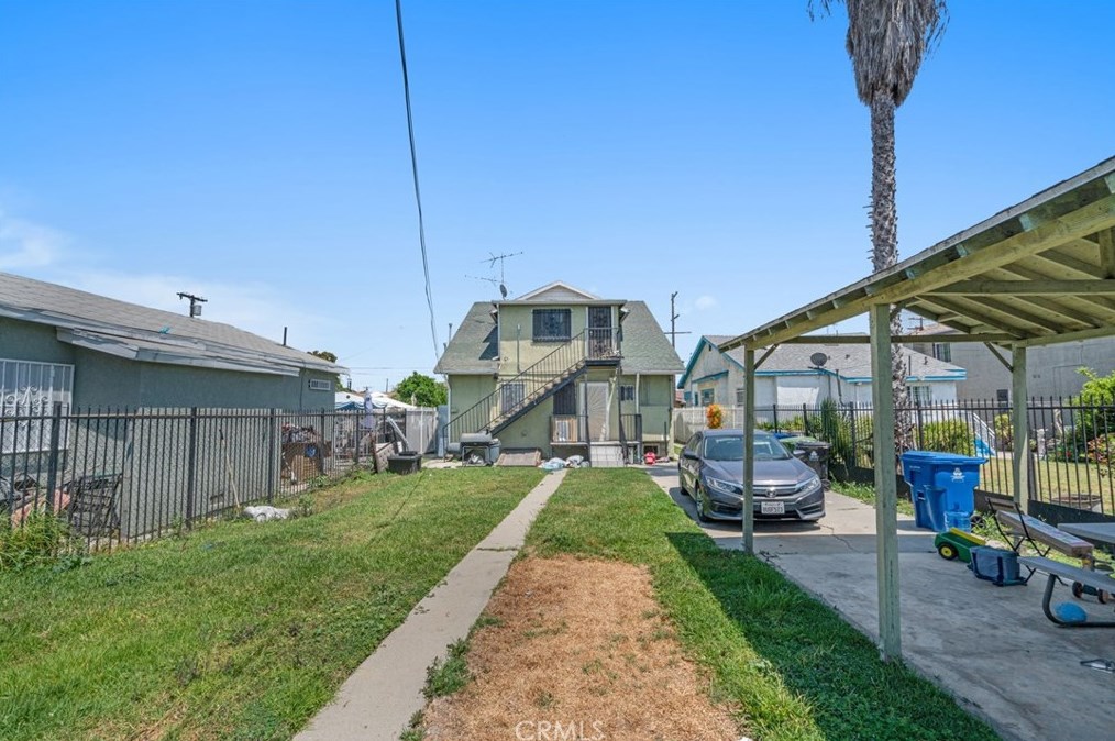 4323 Honduras St, Los Angeles CA  90011-3818 exterior