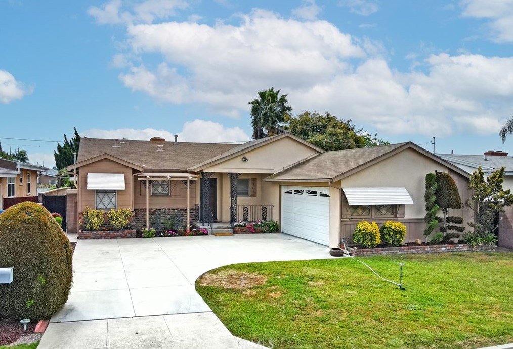 11614 Salford Ave, Downey, CA 90241-4312