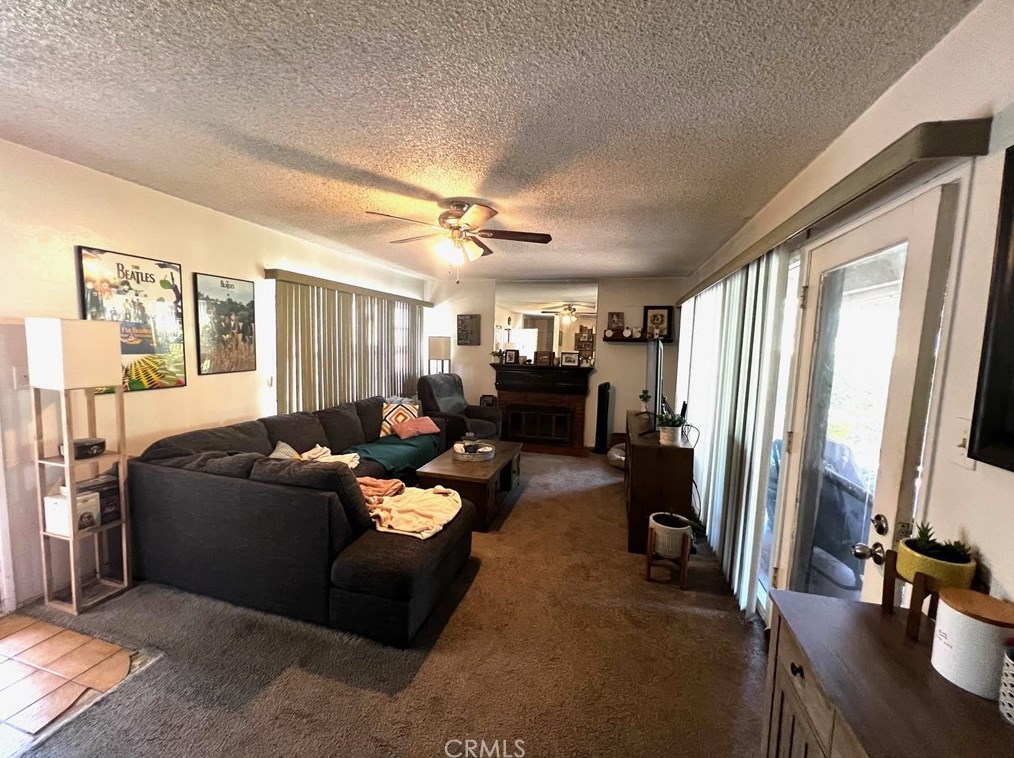 2715 Petaluma Ave, Long Beach, CA 90815-1612
