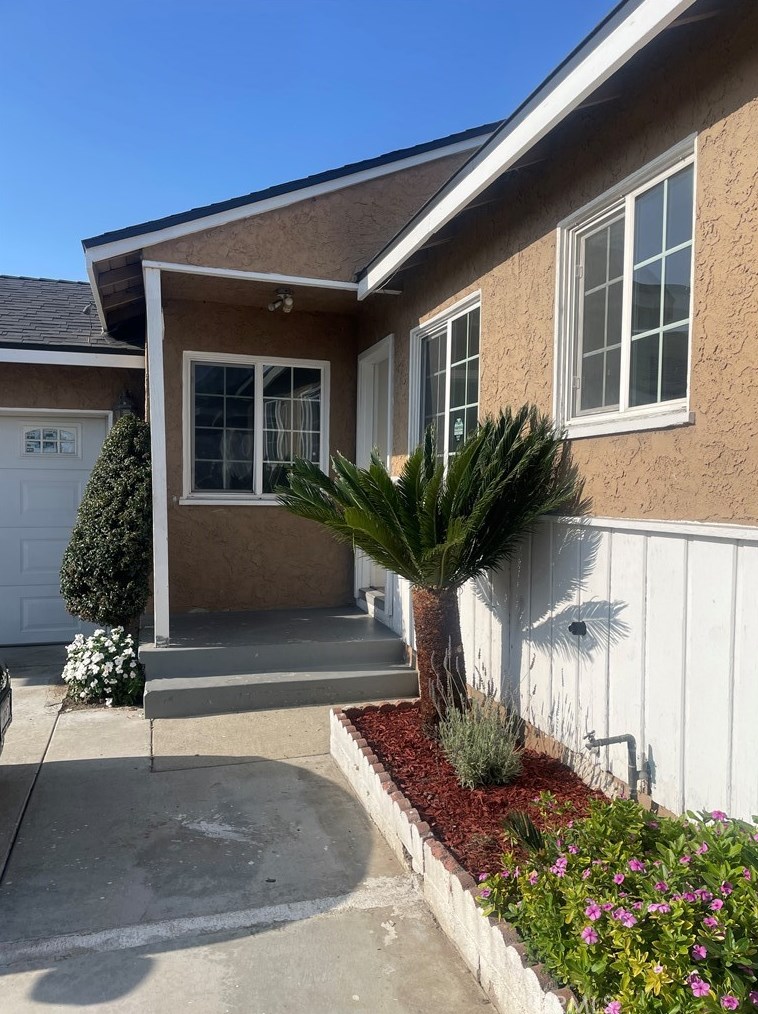 15708 Carfax Ave, Bellflower, CA 90706-4117