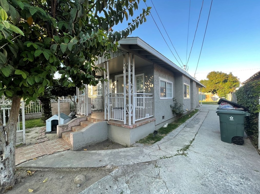 8500 Fir Ave, Los Angeles, CA 90001-4125