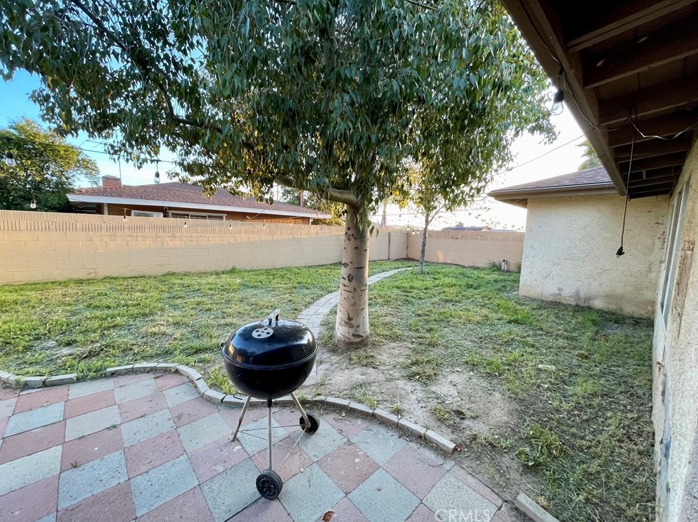 527 Montebello Pl, Hemet CA  92543-7255 exterior