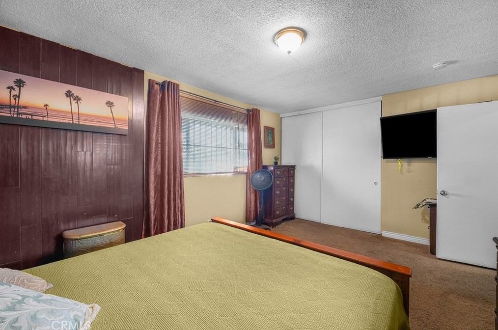 4193 Overland St, Riverside CA  92503-4069 exterior