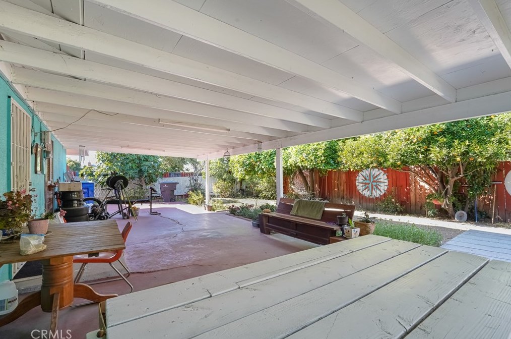 4193 Overland St, Riverside CA  92503-4069 exterior