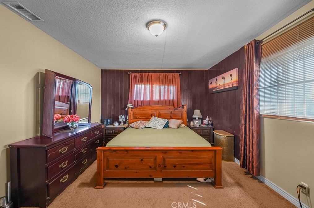 4193 Overland St, Riverside CA  92503-4069 exterior