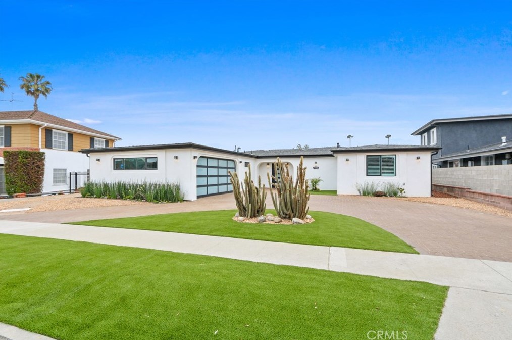 4166 Mount Vernon Dr, Los Angeles, CA 90008-4818