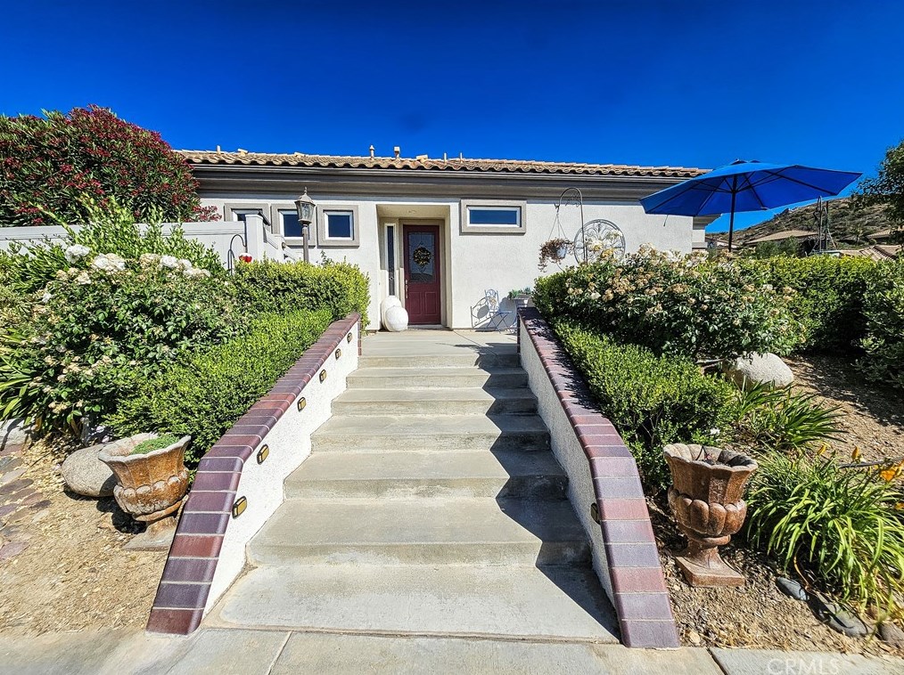 2275 Wailea Beach Dr, Banning, CA 92220
