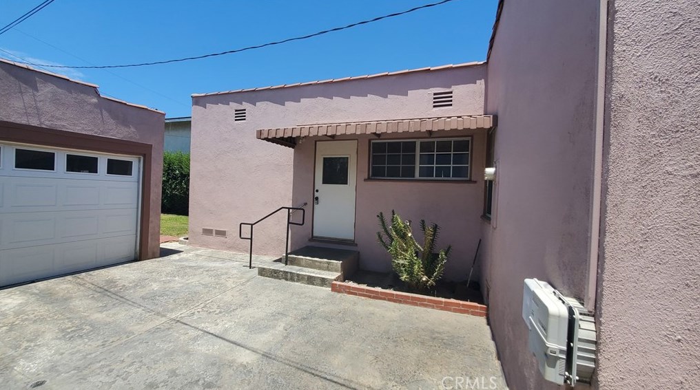 6545 Gaviota Ave, Long Beach CA  90805-2524 exterior