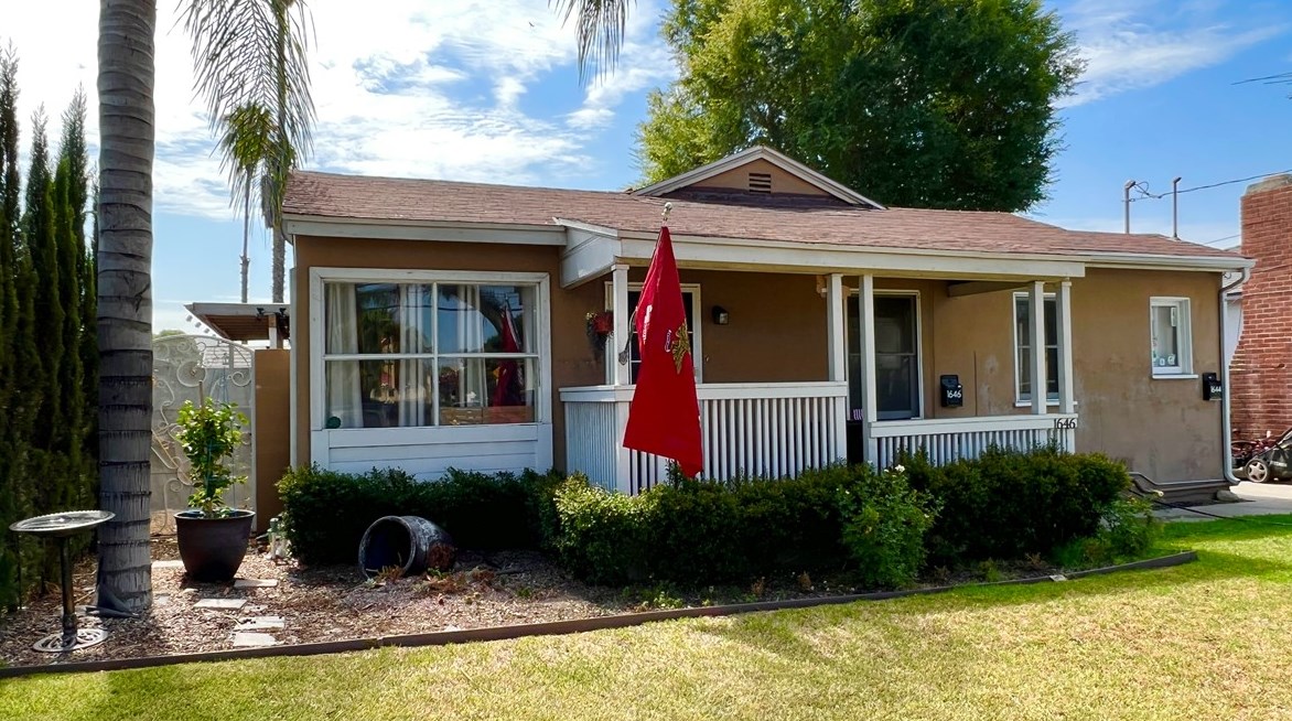 1646 Alameda St, Pomona, CA 91768