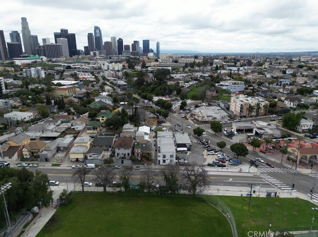 1530 Temple St, Los Angeles CA  90026-4755 exterior