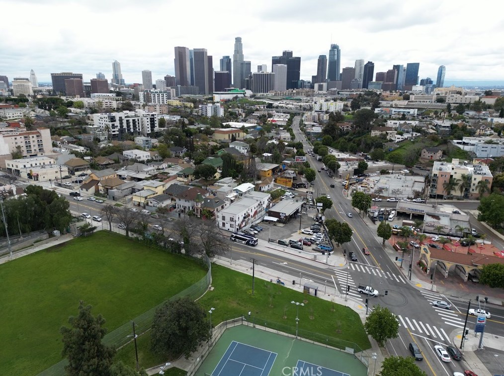 1530 Temple St, Los Angeles CA  90026-4755 exterior