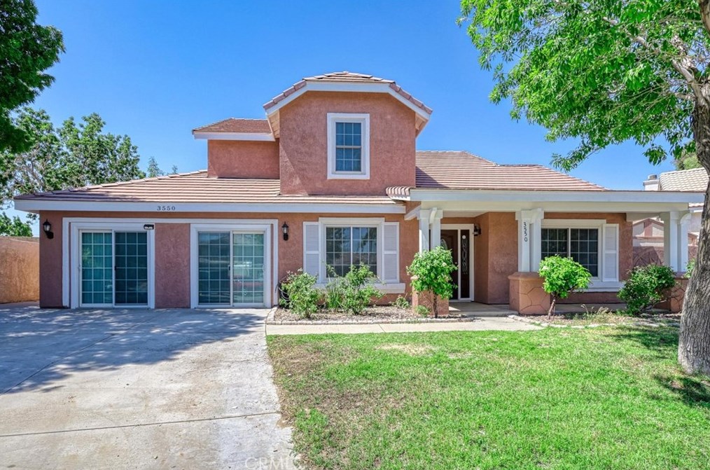 3550 Cobb Rd, Lancaster, CA 93535