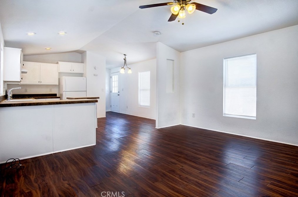 400 E Arbor #211, Long Beach, CA 90805