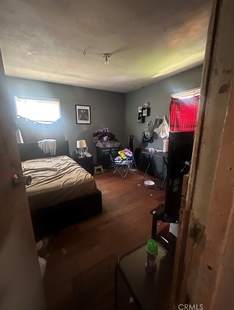 7712 Bollenbacher Dr, Pico Rivera, CA 90660
