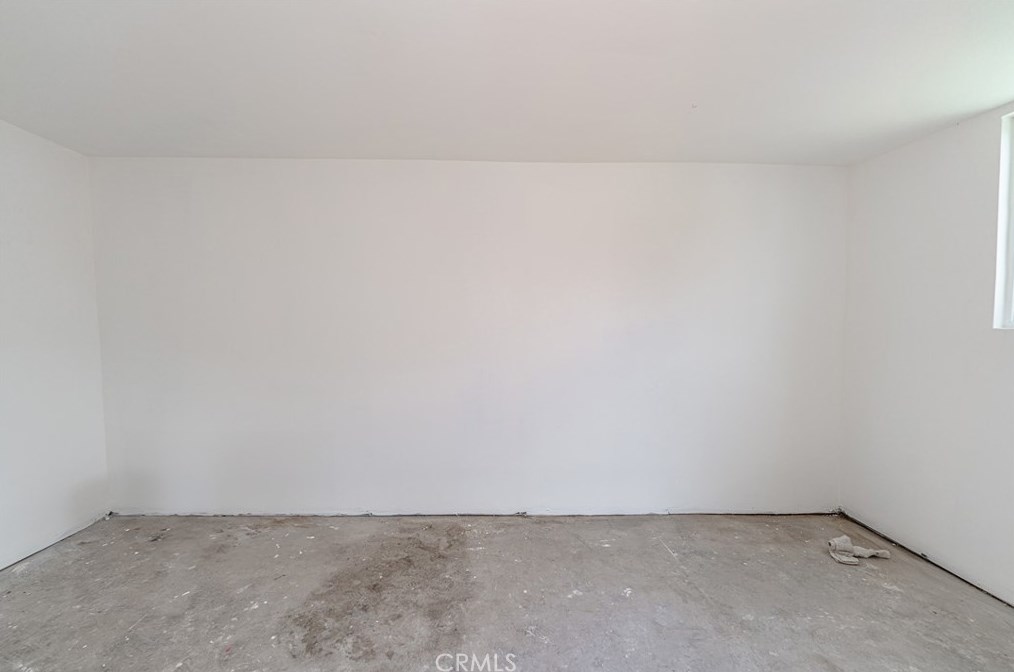857 42nd St, Los Angeles CA  90011-3061 exterior