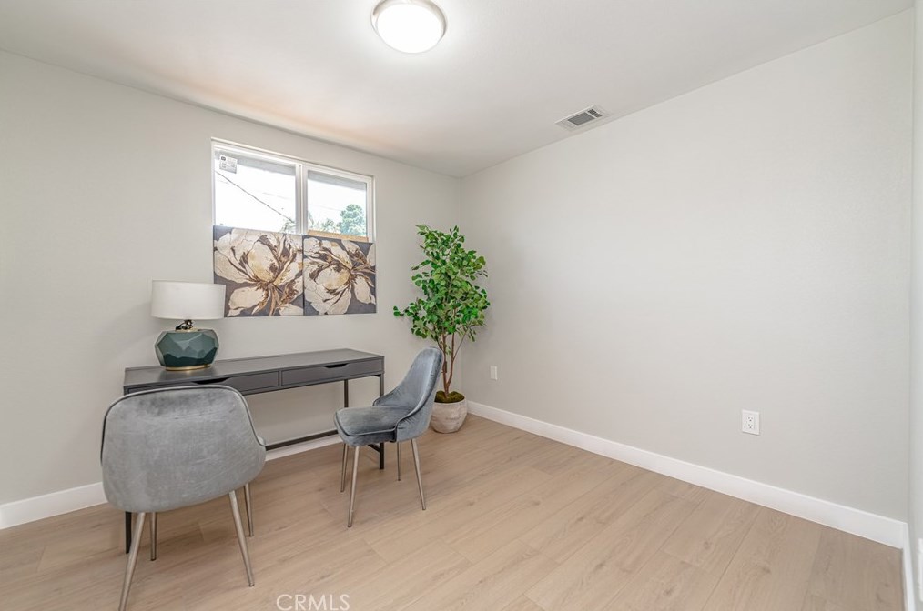 857 42nd St, Los Angeles CA  90011-3061 exterior