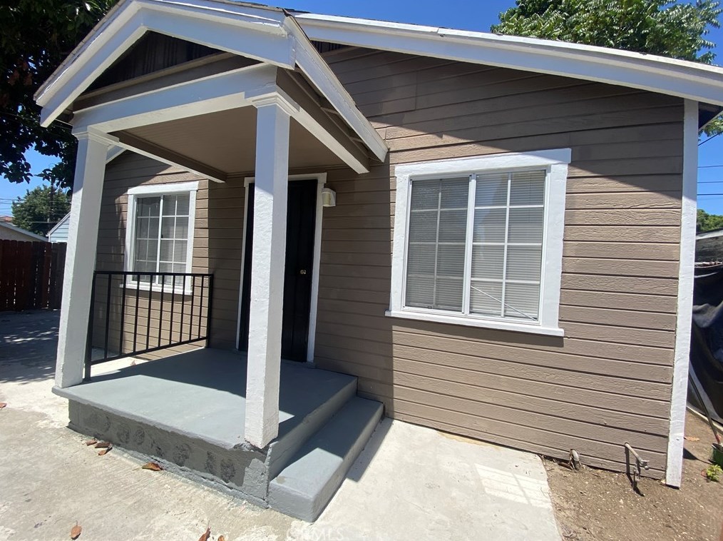 1723 59th Pl, Los Angeles CA  90043-3011 exterior
