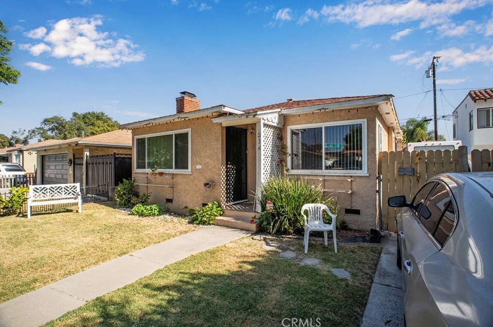 314 65th St, Long Beach, CA 90805-2203
