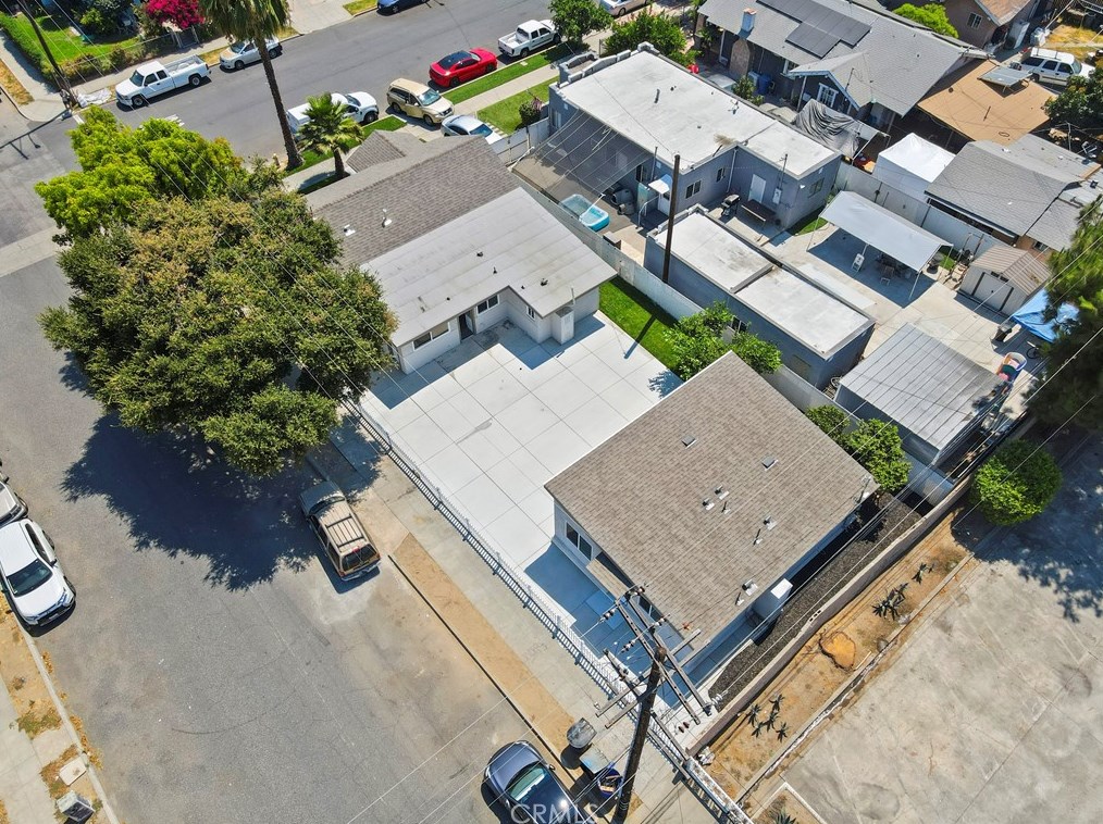 891 E 6th St, Pomona, CA 91766