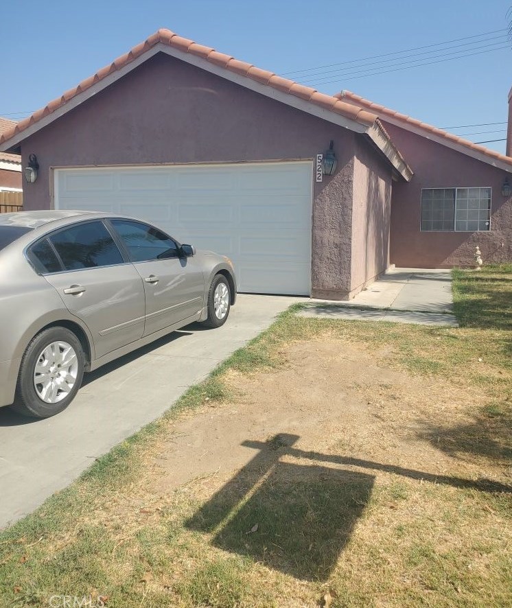 522 Orange Creek Dr, Perris, CA 92571