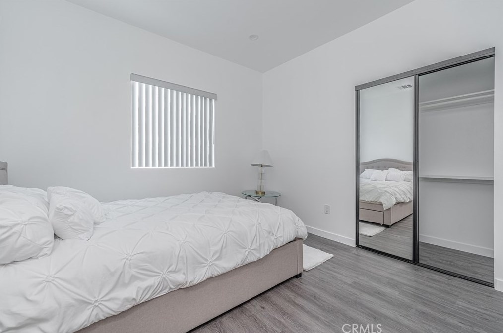 702 41st Pl, Los Angeles CA  90011-2951 exterior