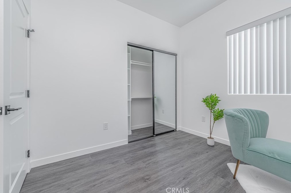 702 41st Pl, Los Angeles CA  90011-2951 exterior