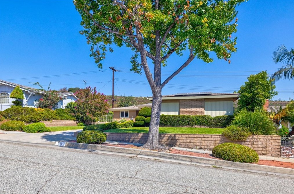 516 E Los Amigos Ave, Montebello, CA 90640