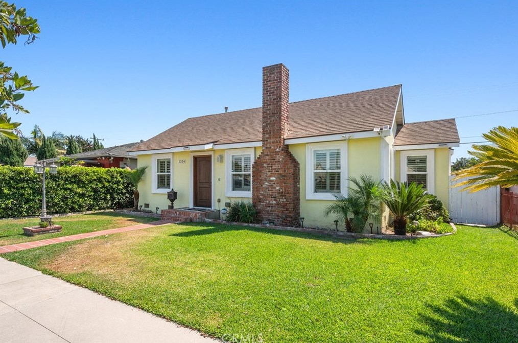 1374 W 33rd St, Long Beach, CA 90810