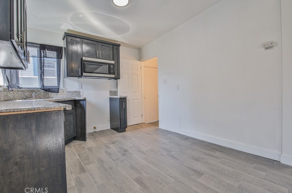 216 66 St, Los Angeles CA  90003-1813 exterior